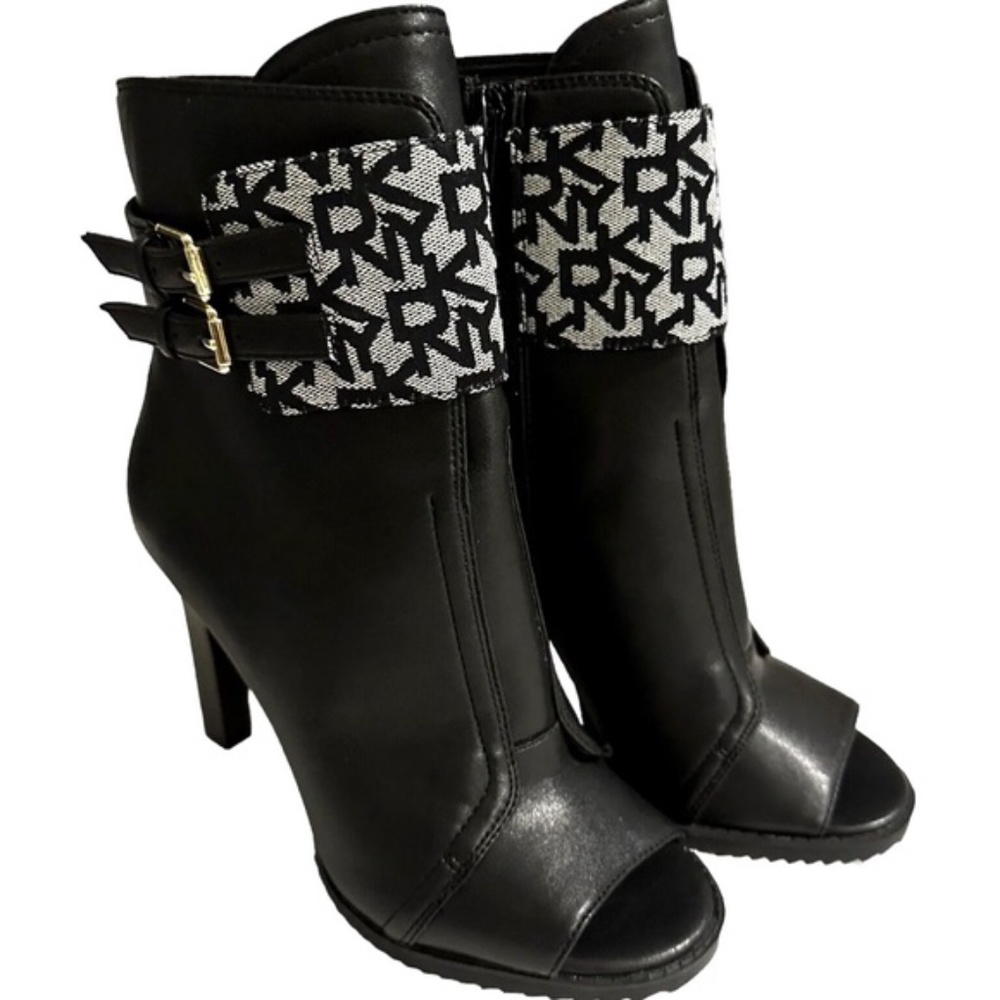 DKNY Brooke logo peep toe platform ankle booties black size 5.5 NWOT